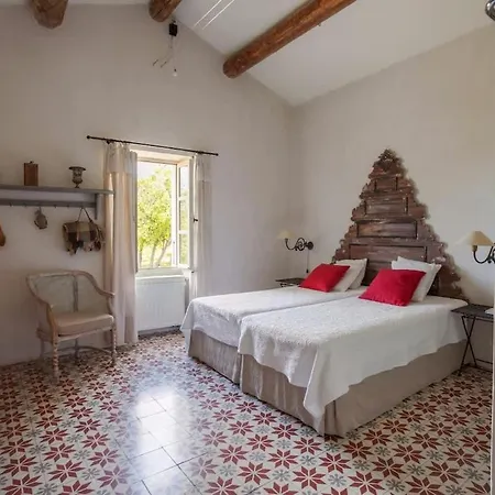 Les Beaumettes, Provencale A Deux Pas De Gordes