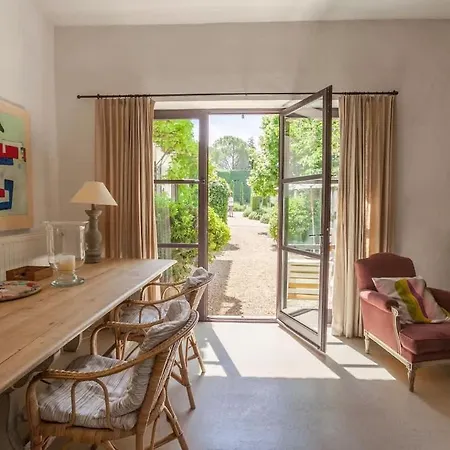 Holiday home Les Beaumettes, Provencale A Deux Pas De Gordes *